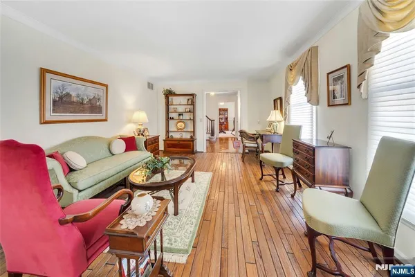 $1,395,000 | 12 Laurel Hill Drive, Newfoundland, NJ 07435