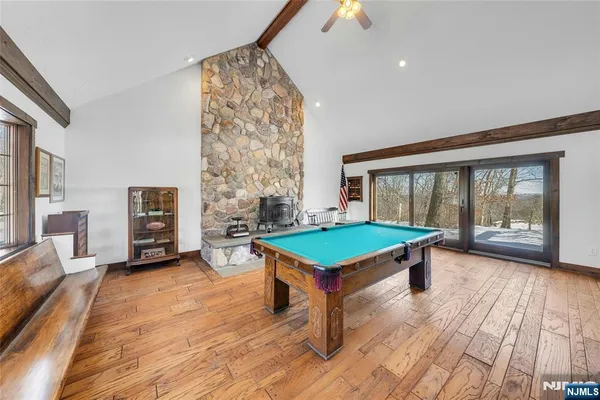 $1,395,000 | 12 Laurel Hill Drive, Newfoundland, NJ 07435