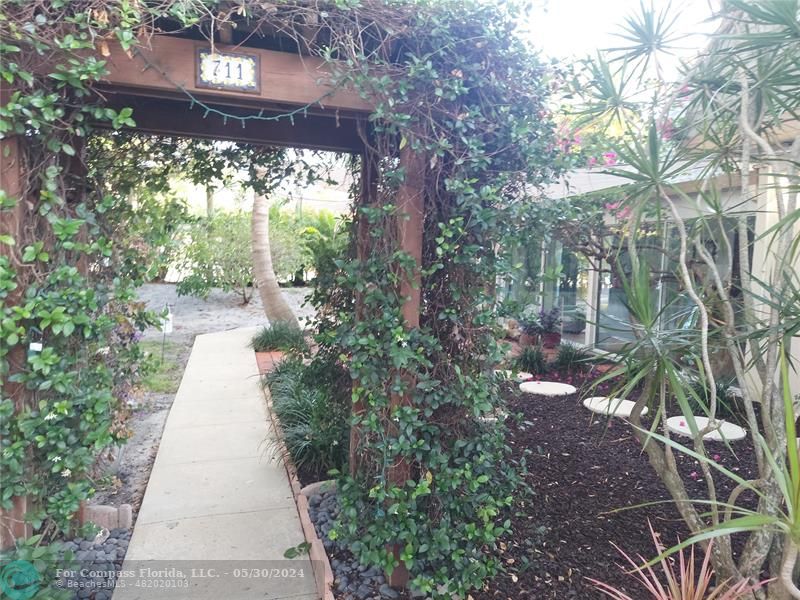 711 Northwest 25th Ave  