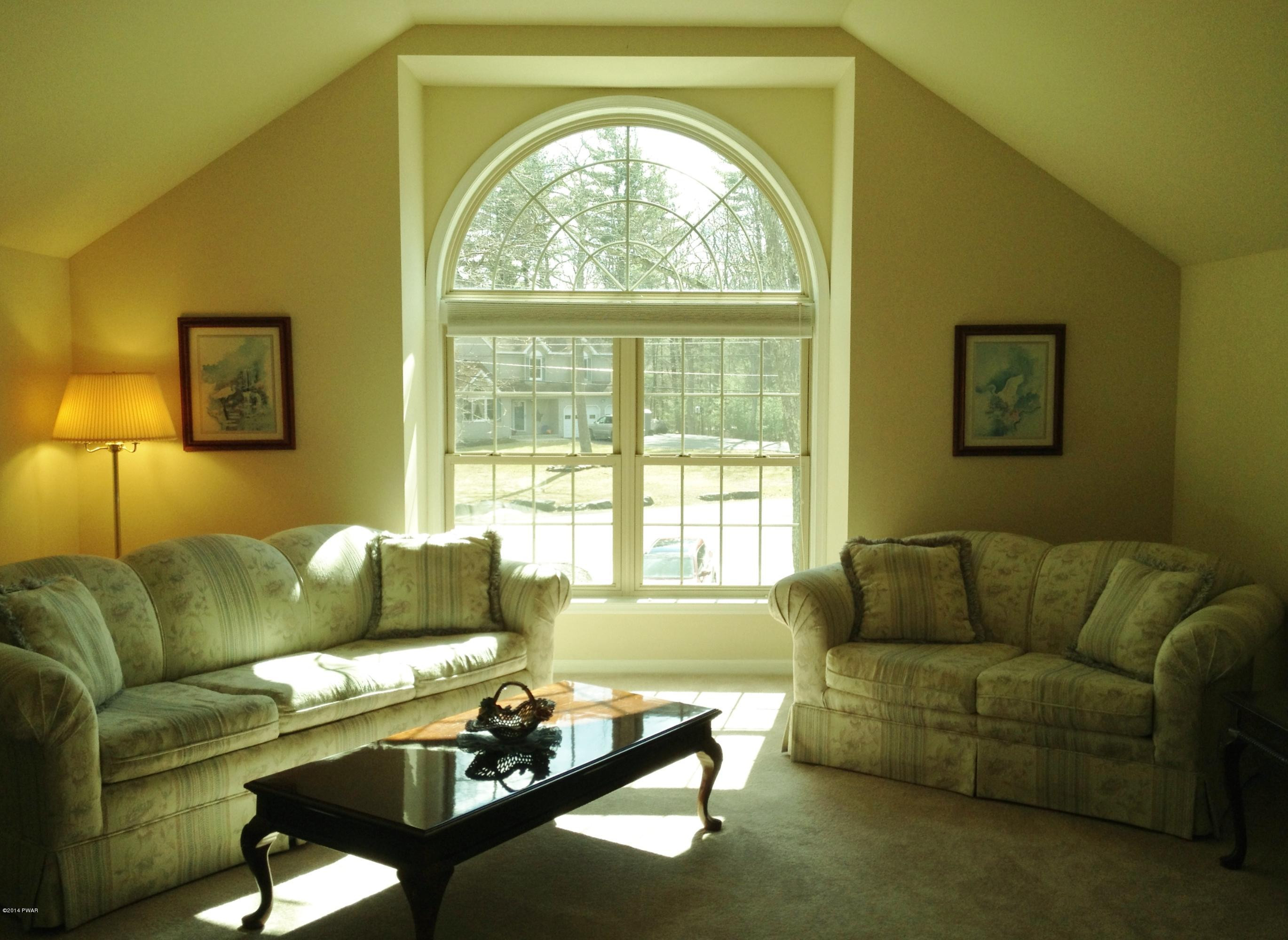 202 Oak Ridge Drive Milford, PA 18337 - Photo 2 of 58