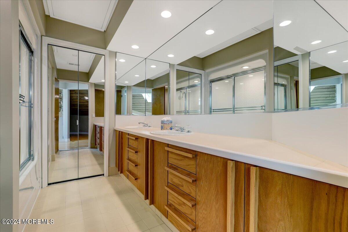 180 Hope Road Tinton Falls, NJ 07724 - Photo 43 of 50 52-180HopeRd_052