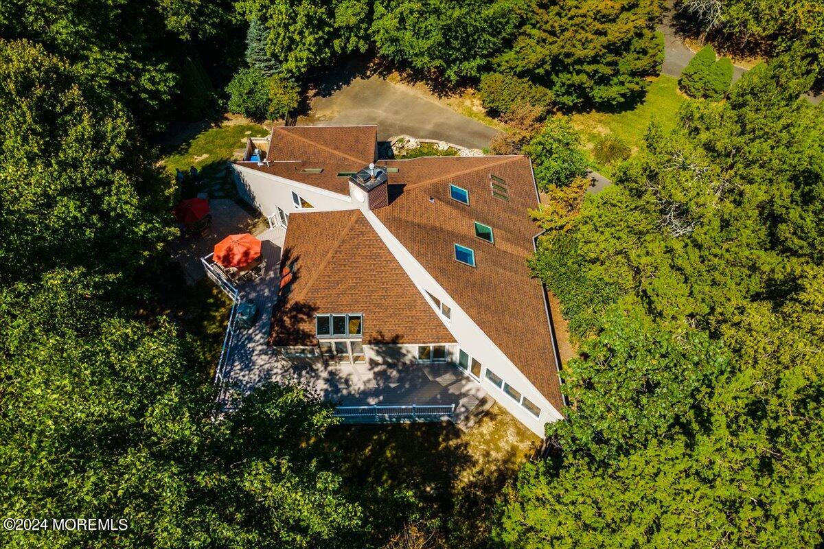 180 Hope Road Tinton Falls, NJ 07724 - Photo 8 of 50 08-180HopeRd_008