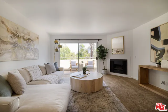 $649,000 | 4702 Fulton Avenue, Unit 304, Sherman Oaks, CA 91423