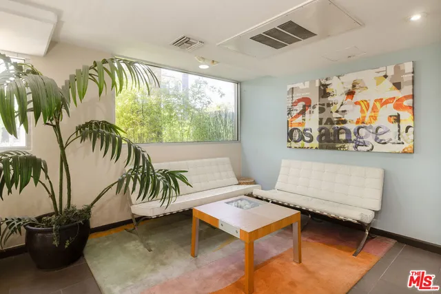$649,000 | 4702 Fulton Avenue, Unit 304, Sherman Oaks, CA 91423
