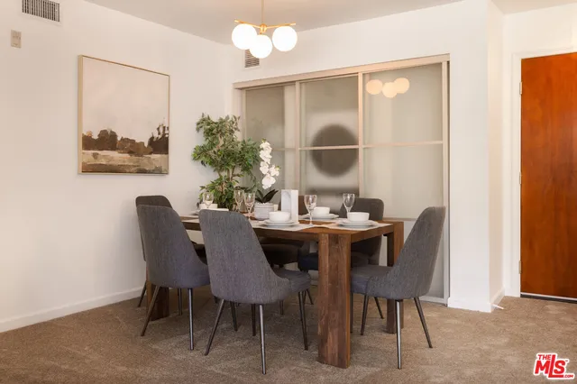 $649,000 | 4702 Fulton Avenue, Unit 304, Sherman Oaks, CA 91423