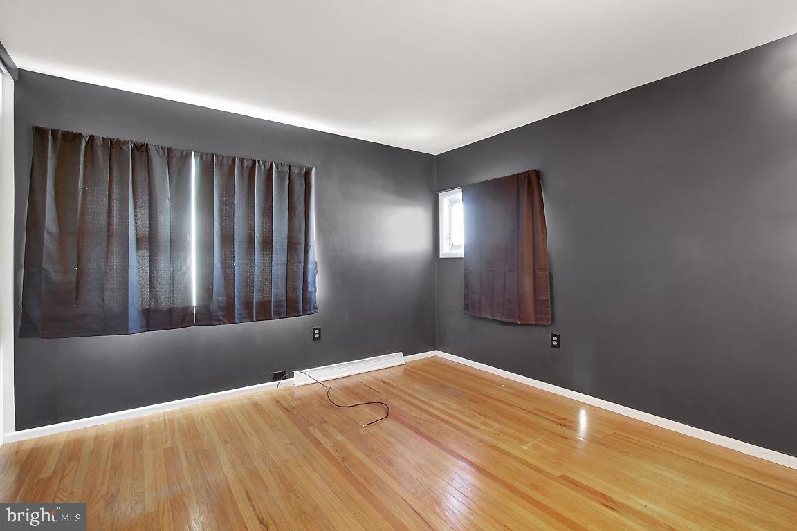 817 Gunnison Road York, PA 17404 - Photo 12 of 24