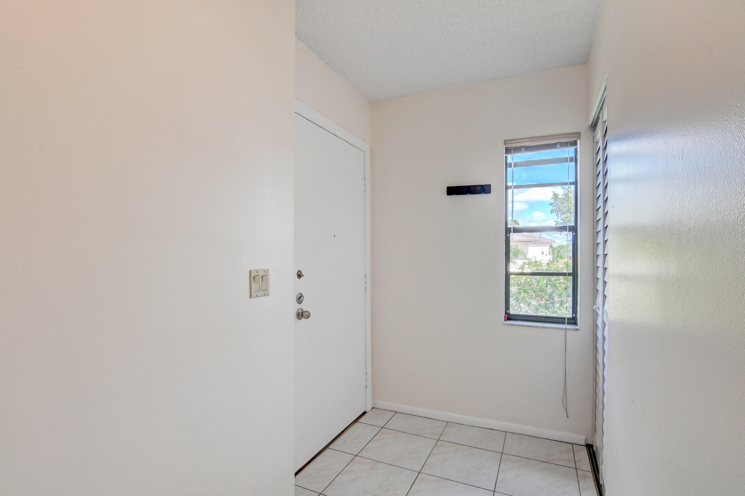 7911 Eastlake Drive, Unit H Boca Raton, FL 33433 - Photo 12 of 38 10_dsc_4128_29_30_31_32