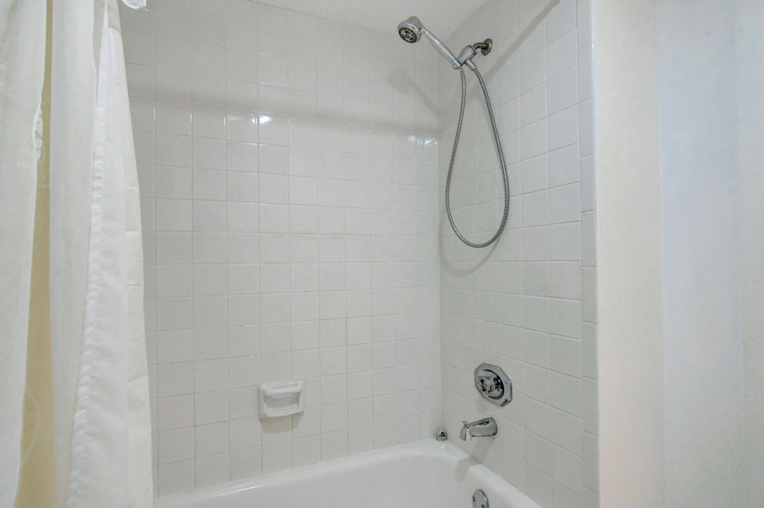 7911 Eastlake Drive, Unit H Boca Raton, FL 33433 - Photo 26 of 38 31_dsc_4408_09_10_11_12