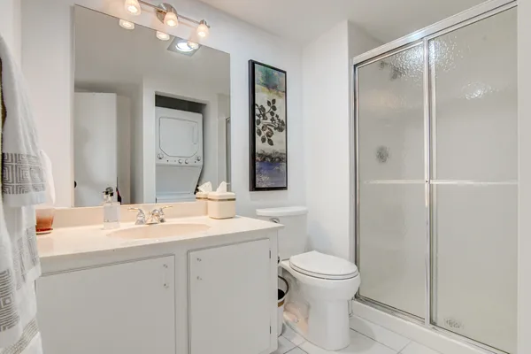 $2,200 | 7911 Eastlake Drive, Unit H, Boca Raton, FL 33433