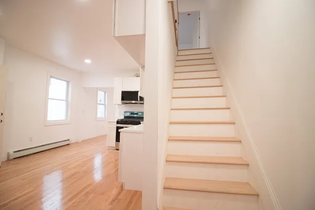 $3,000 | 58 Willow Street, Lowell, MA 01852