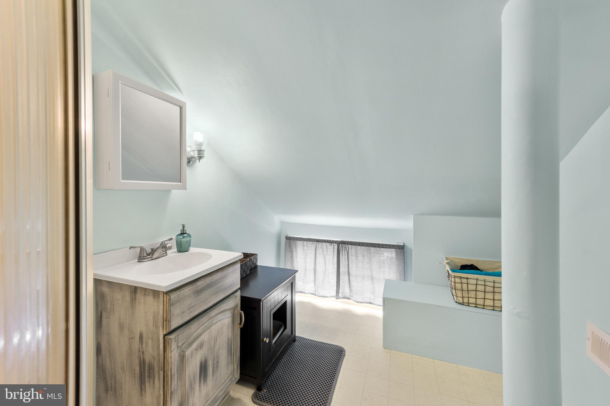 9349 Andover Road Philadelphia, PA 19114 - Photo 16 of 30 Gallery Image 16