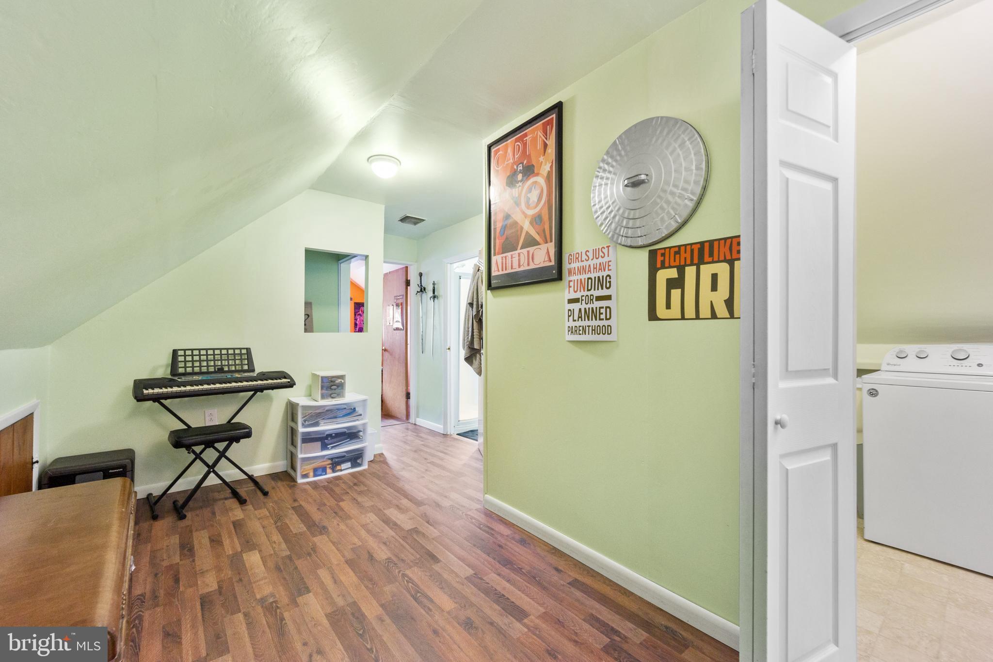 9349 Andover Road Philadelphia, PA 19114 - Photo 19 of 30 Gallery Image 19