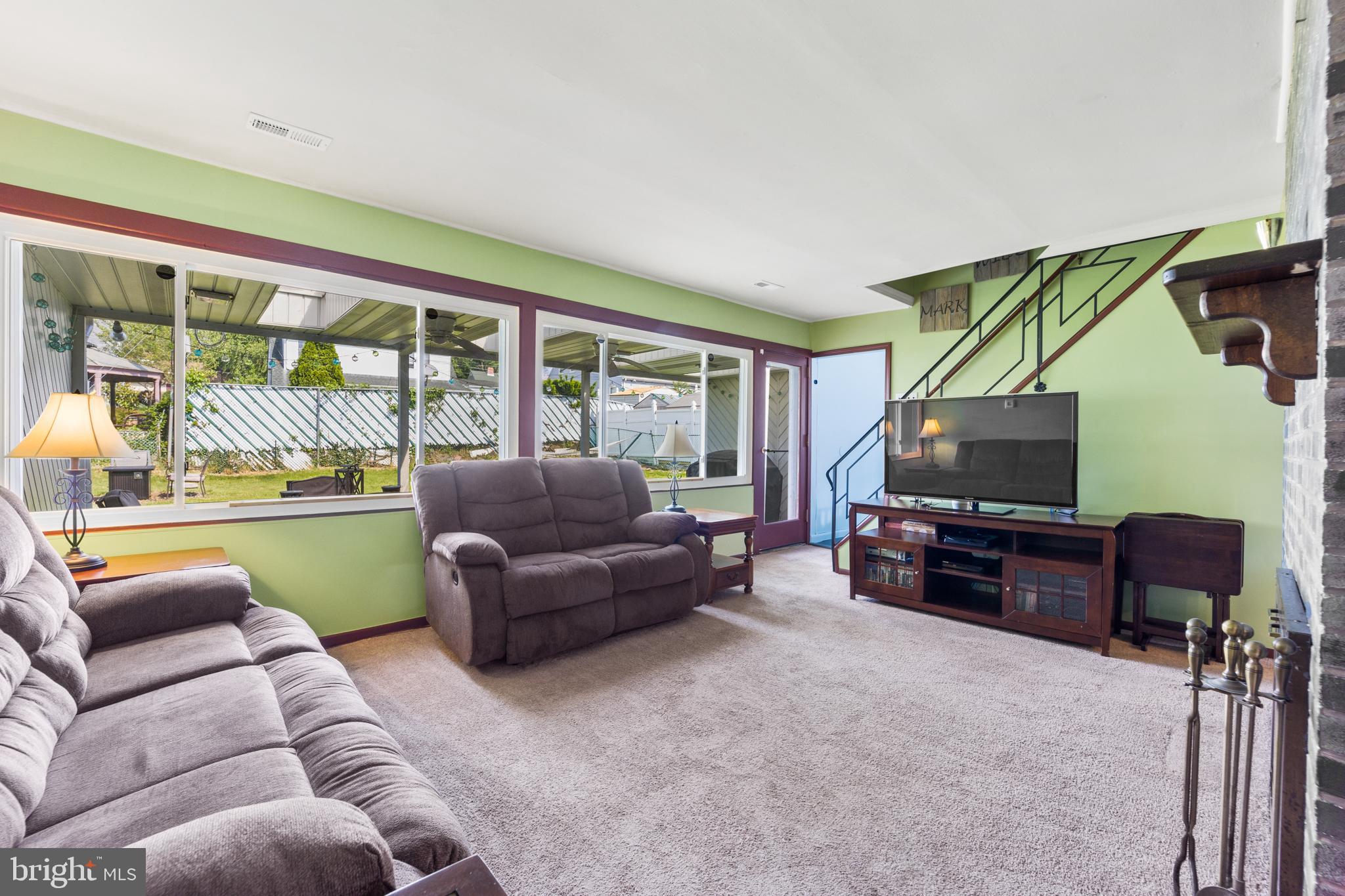9349 Andover Road Philadelphia, PA 19114 - Photo 3 of 30 Gallery Image 3