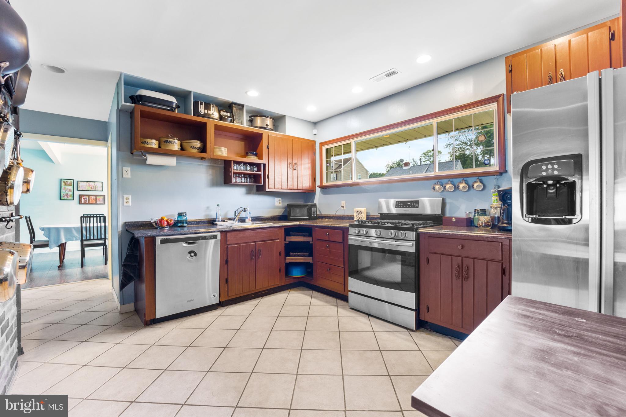 9349 Andover Road Philadelphia, PA 19114 - Photo 6 of 30 Gallery Image 6