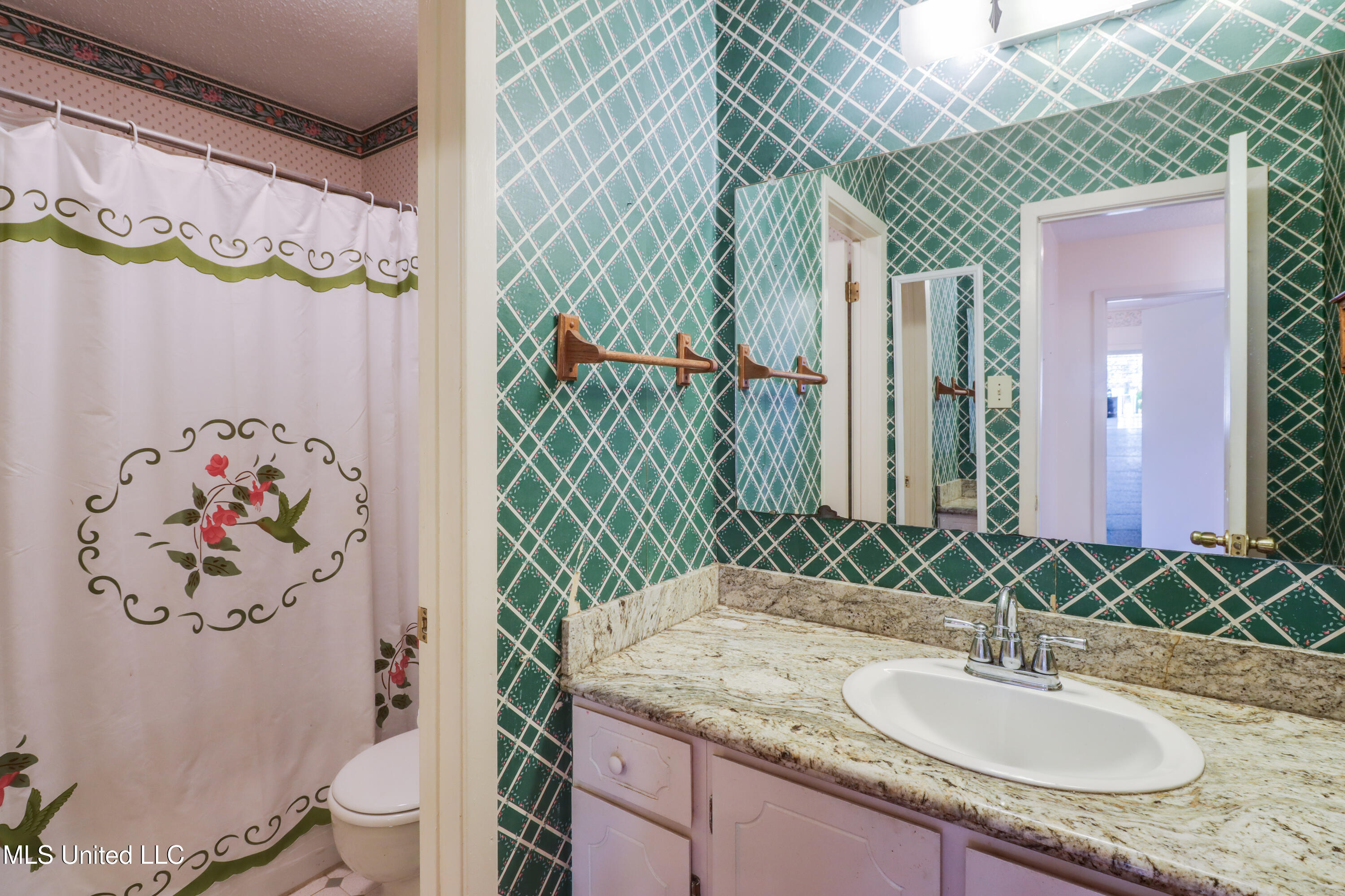 2408 Sunkist Country Club Road Biloxi, MS 39532 - Photo 17 of 23 Photo Jan 20 2026, 12 27 01 PM (2)-Edit