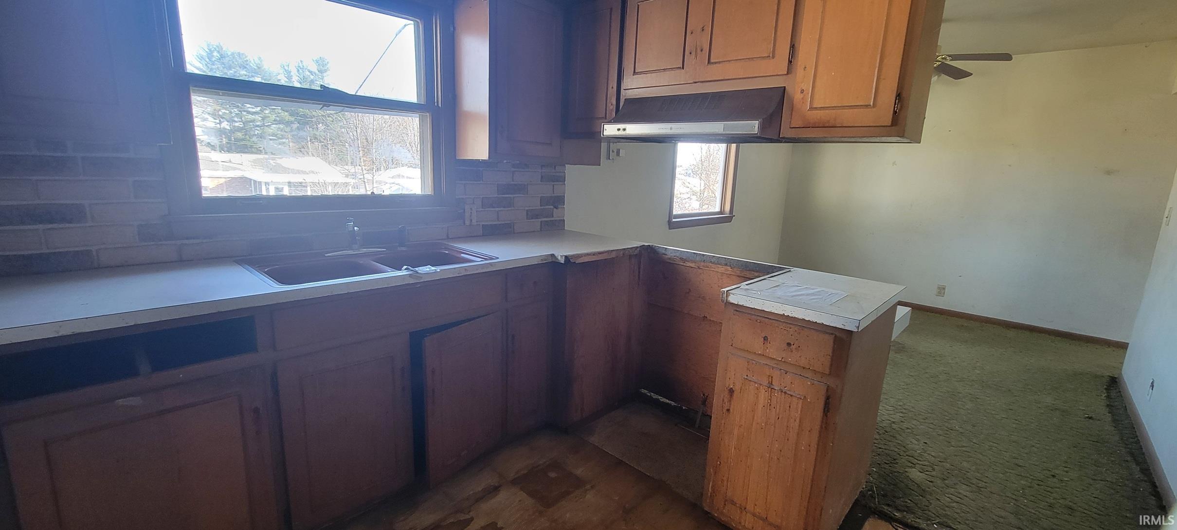 408 Northeast 18th Street Washington, IN 47501 - Photo 5 of 10