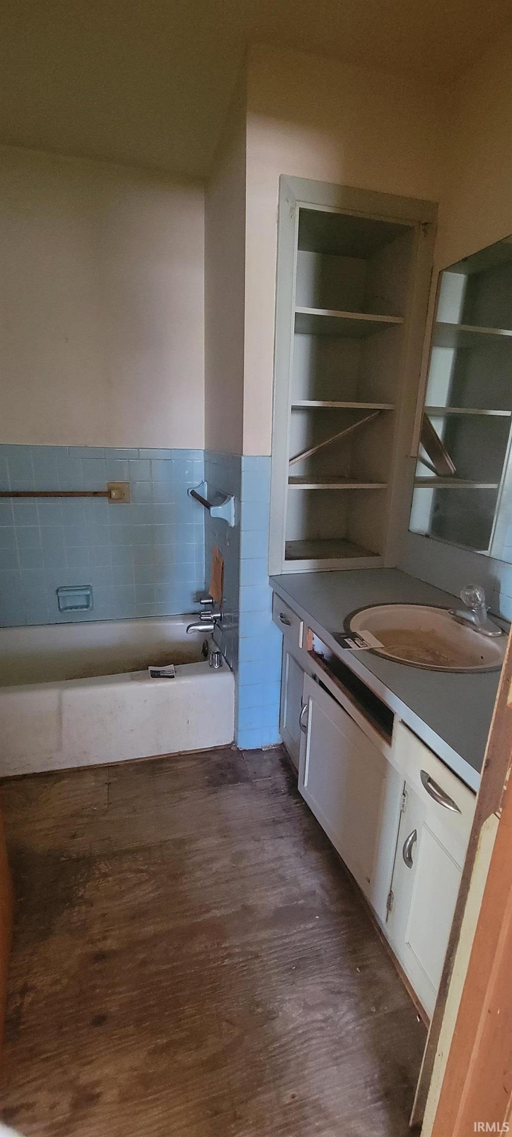 408 Northeast 18th Street Washington, IN 47501 - Photo 7 of 10