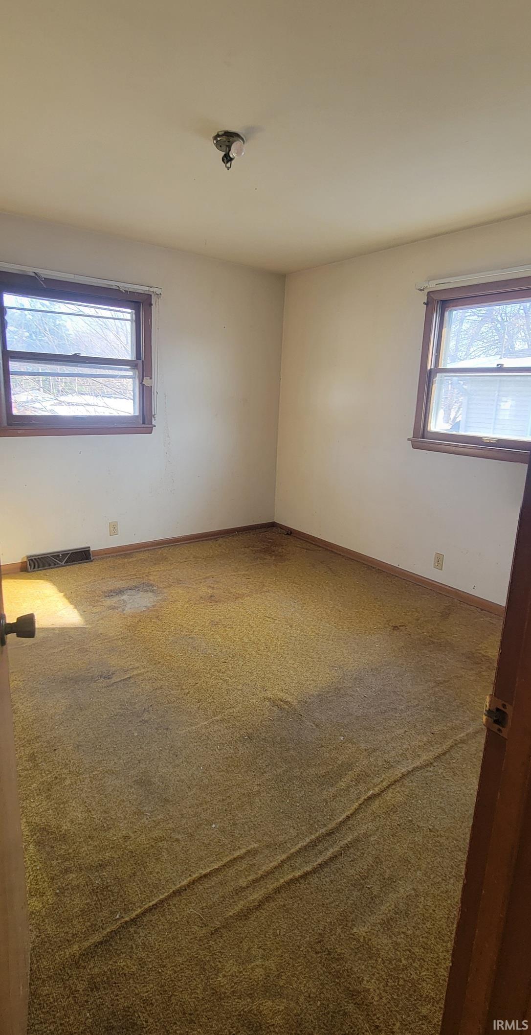 408 Northeast 18th Street Washington, IN 47501 - Photo 9 of 10