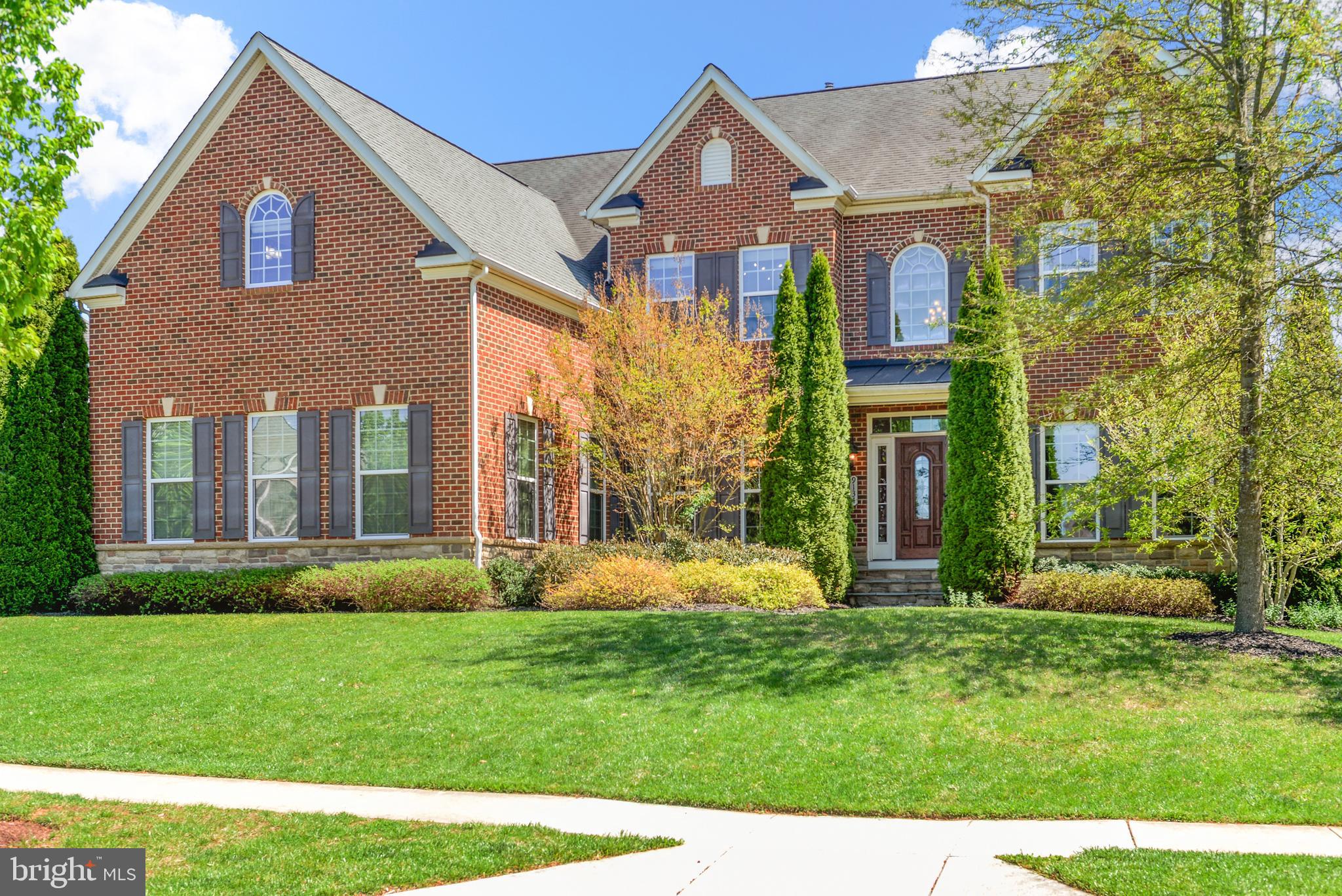 9134 Bealls Farm Road Frederick, MD 21704 - Photo 1 of 1 a front view of a house with garden