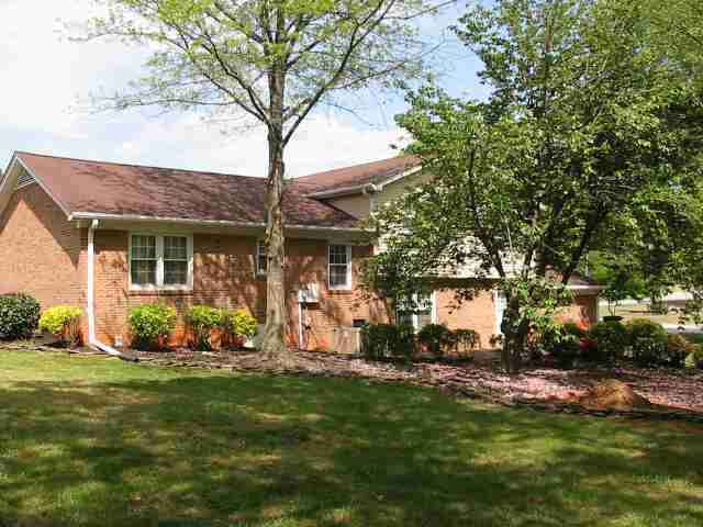 109 Middle Road Greenville, SC 29607 - Photo 4 of 17 Gallery Image 4