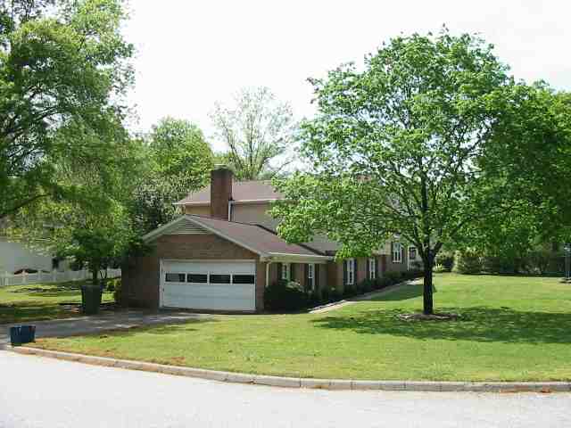 109 Middle Road Greenville, SC 29607 - Photo 7 of 17 Gallery Image 7