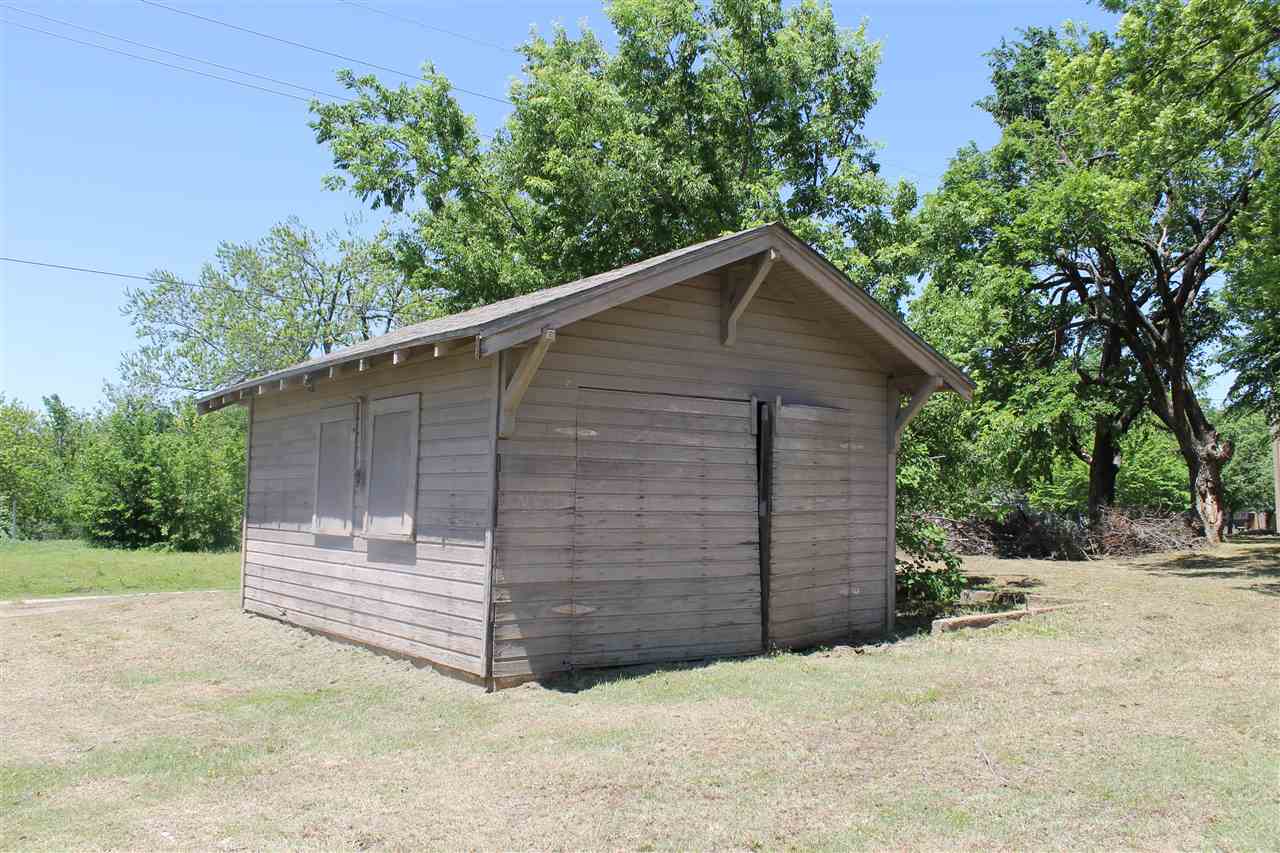 1128 Elm Street Perry, OK 73077 - Photo 13 of 13 Gallery Image 13