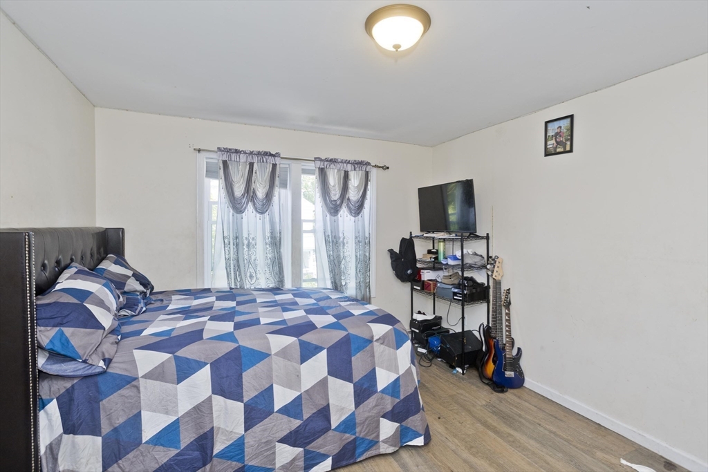 175 Bloomfield Street Springfield, MA 01108 - Photo 12 of 16