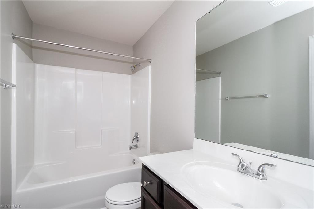 173 Konnoak Village Circle Winston-Salem, NC 27127 - Photo 13 of 17