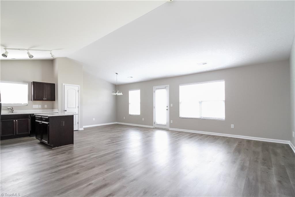 173 Konnoak Village Circle Winston-Salem, NC 27127 - Photo 3 of 17