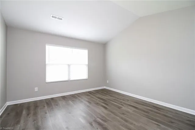 $1,810 | 173 Konnoak Village Circle, Winston-Salem, NC 27127