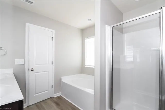 $1,810 | 173 Konnoak Village Circle, Winston-Salem, NC 27127