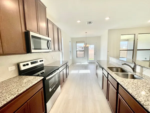 $3,000 | 163 McGinnis Trail, Kyle, TX 78640