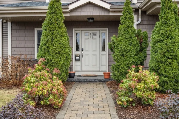 $1,250,000 | 198 Lowell Street, Unit 1, Waltham, MA 02453