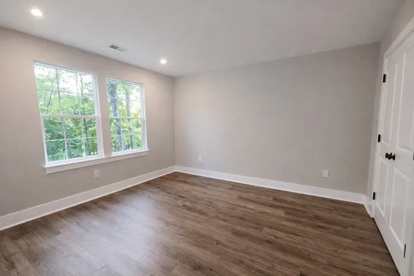 $359,900 | 4619 Chapel Hill Road, Southside, TN 37171