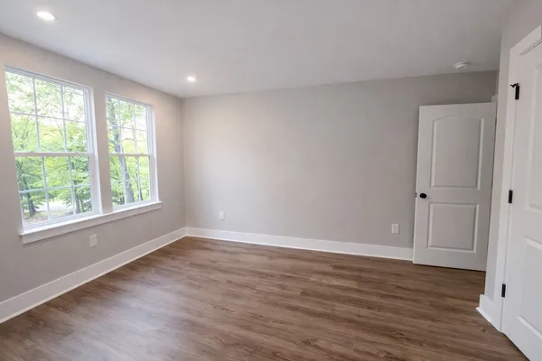 $359,900 | 4619 Chapel Hill Road, Southside, TN 37171
