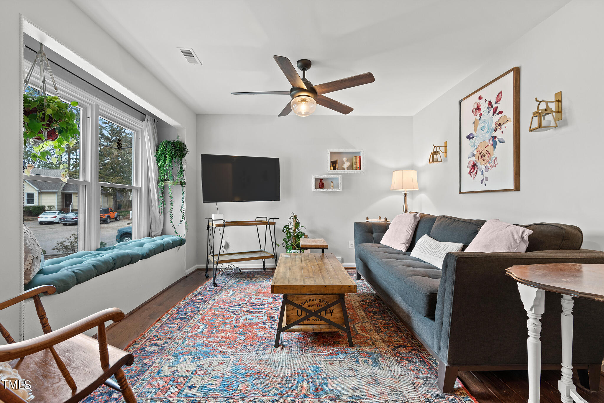 1502 Ferncliff Circle Raleigh, NC 27609 - Photo 5 of 33 DSC_0218