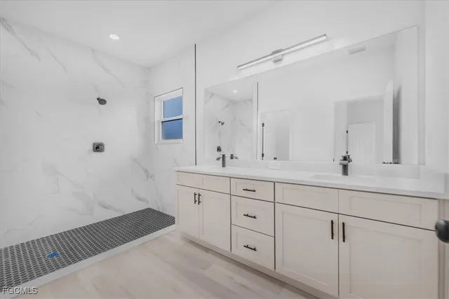 a view of a bathroom