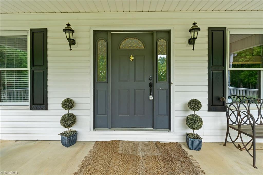 2624 Jerusalem Road Lexington, NC 27292 - Photo 3 of 48