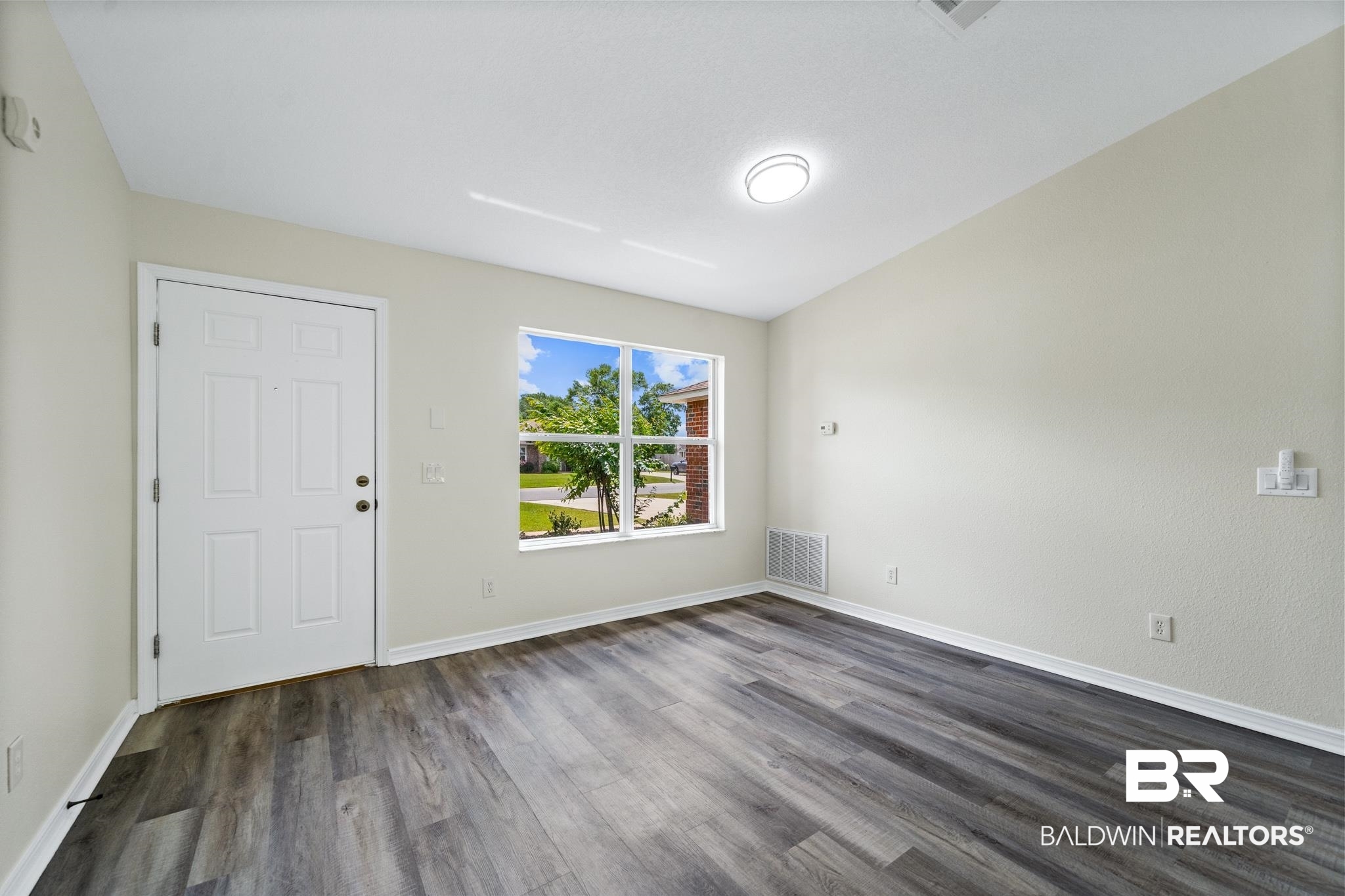 235 Woodsong Drive Foley, AL 36535 - Photo 11 of 25 Entry way