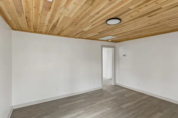 $1,400 | 416 3rd Street, Lawrenceburg, TN 38464