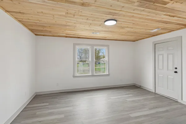 $1,400 | 416 3rd Street, Lawrenceburg, TN 38464