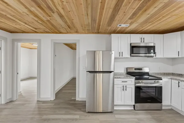 $1,400 | 416 3rd Street, Lawrenceburg, TN 38464