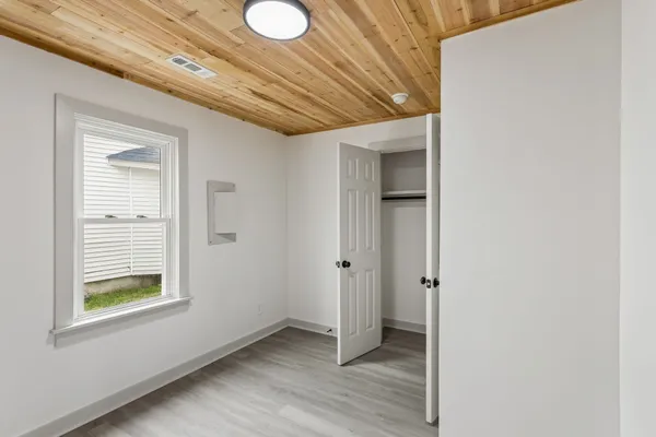 $1,400 | 416 3rd Street, Lawrenceburg, TN 38464