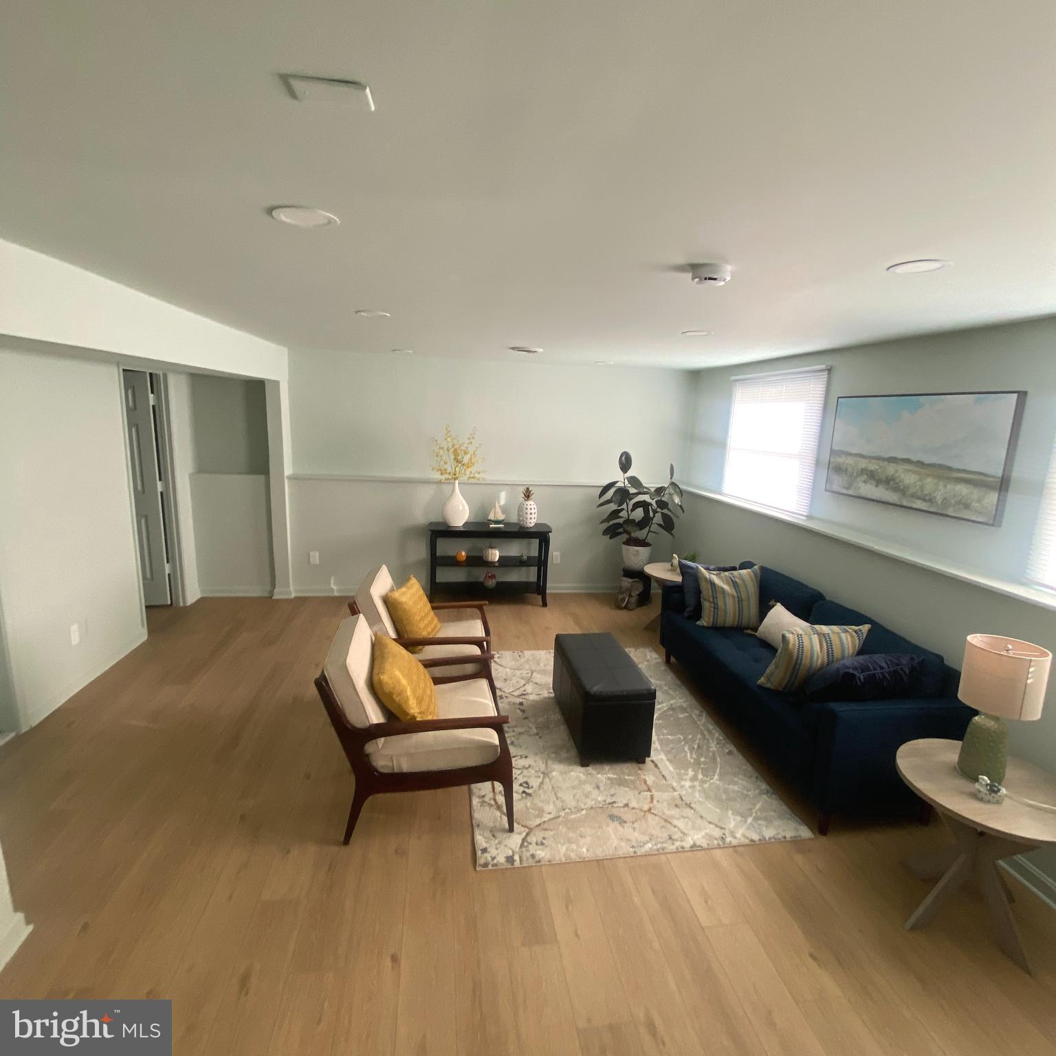 4426 Cub Run Road Chantilly, VA 20151 - Photo 14 of 20 a living room with furniture and a rug