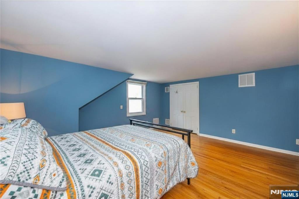 15 Congress Road Emerson, NJ 07630 - Photo 30 of 48