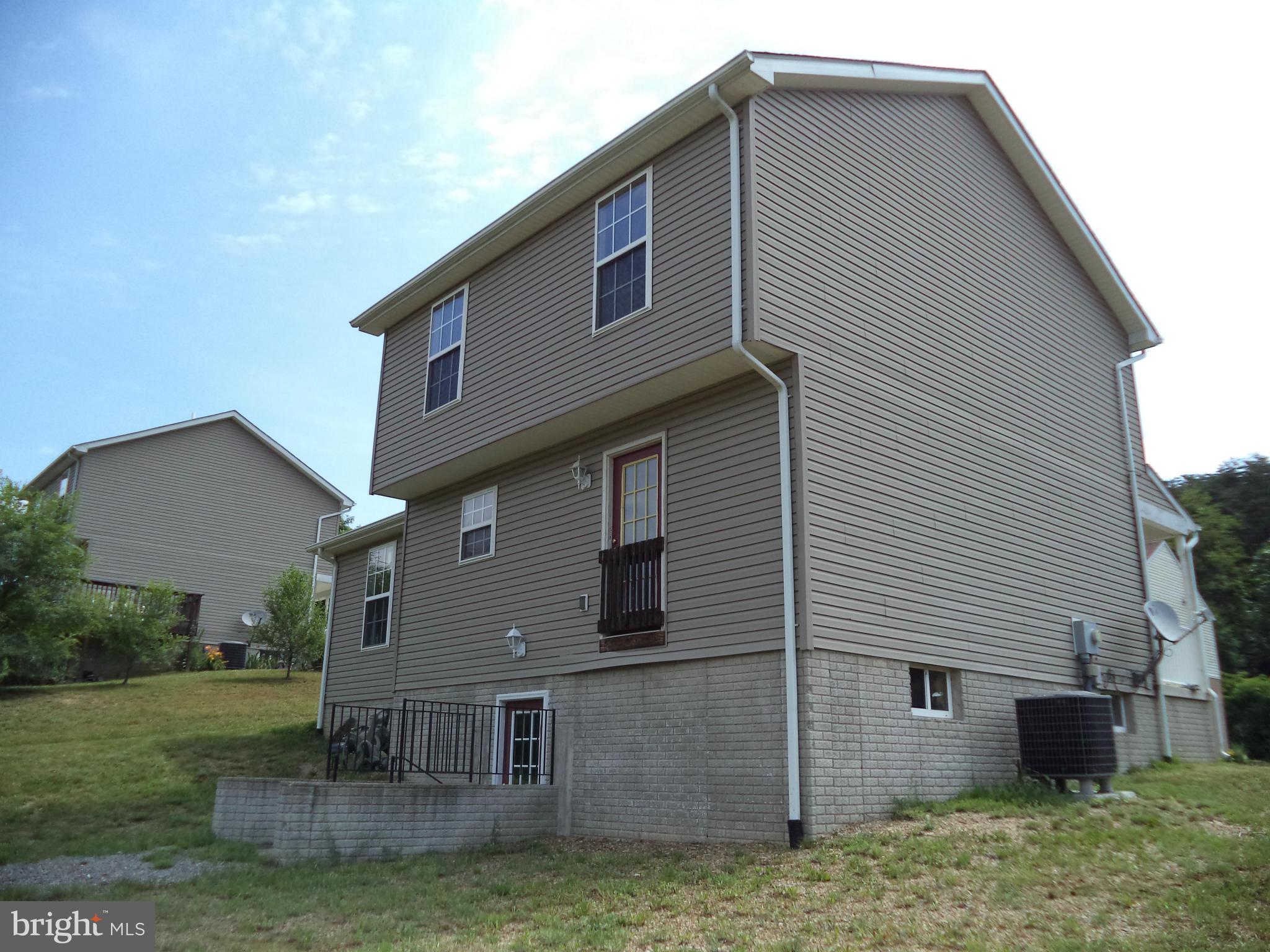 409 Whispering Wind Road Hancock, MD 21750 - Photo 3 of 22 Exterior (Rear)