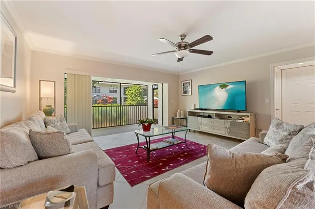 $775,000 | 722 10th Avenue South, Unit B101, Naples, FL 34102