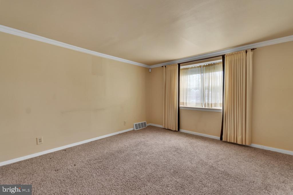 3104 Fordham Road Philadelphia, PA 19114 - Photo 3 of 31 Gallery Image 3