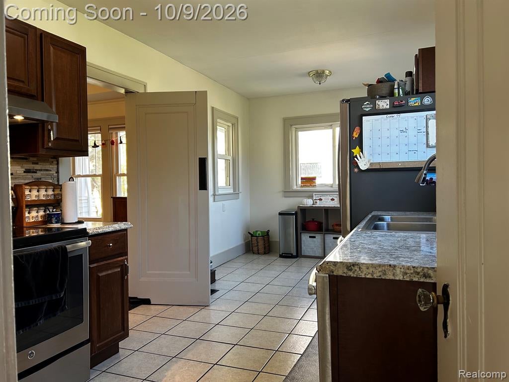 816 East Grand River Road Howell, MI 48843 - Photo 14 of 19 Gallery Image 14
