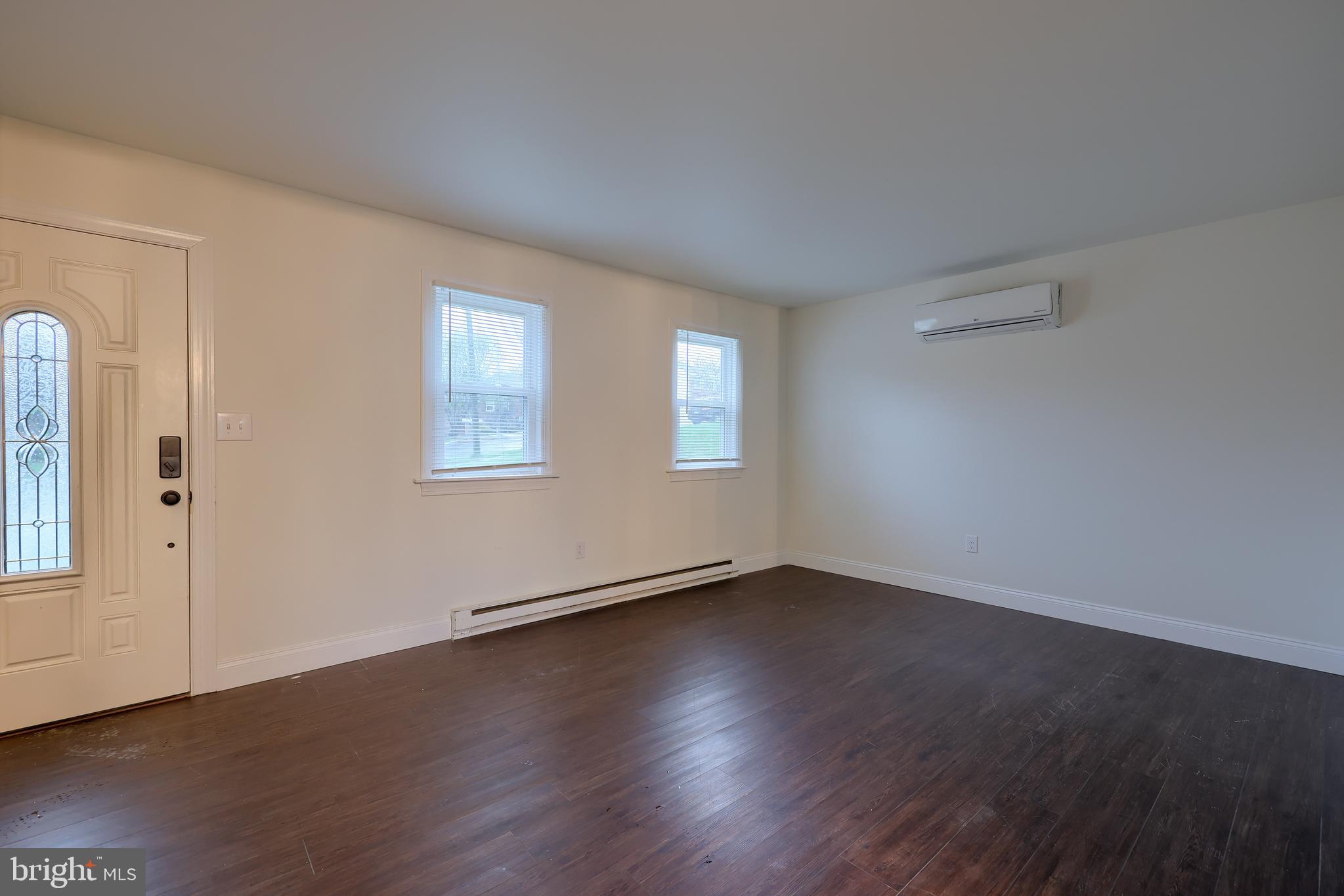 671 South Cedar Street Lititz, PA 17543 - Photo 6 of 35